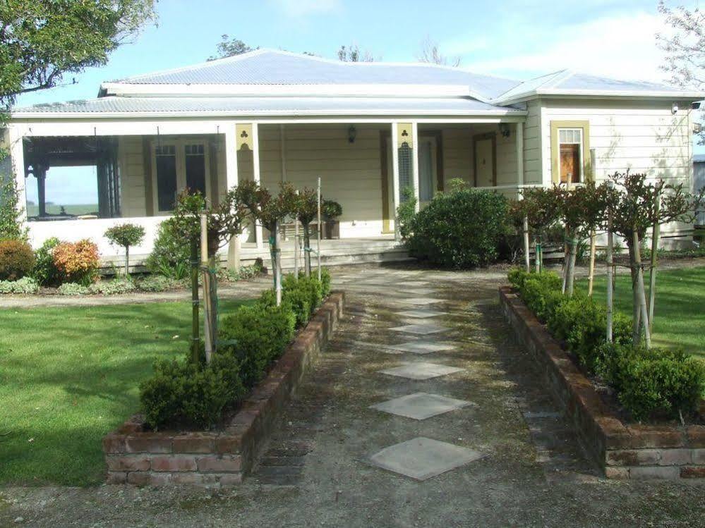 Tairoa Lodge & Cottage Hawera Εξωτερικό φωτογραφία
